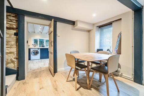 25c Corn Street, Witney, OX28 6DB