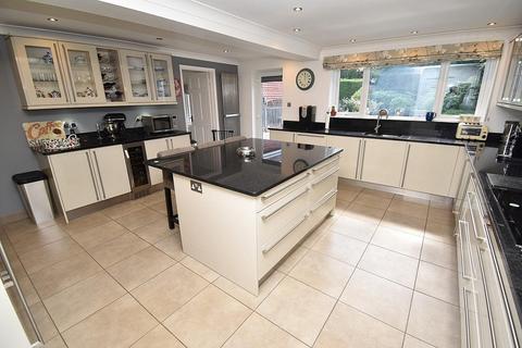 4 bedroom detached house for sale, Fir Tree Lane, Little Baddow