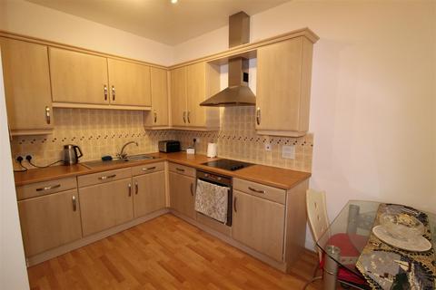 2 bedroom apartment for sale, Kiers Court, Horwich, Bolton