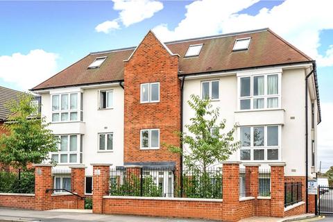 1 bedroom apartment for sale, Pembroke Road, Ruislip, Middlesex