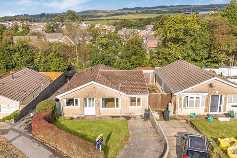 4 bedroom detached house for sale, Heol Uchaf, Neath