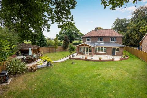 4 bedroom detached house for sale, Carlton Miniott, Thirsk