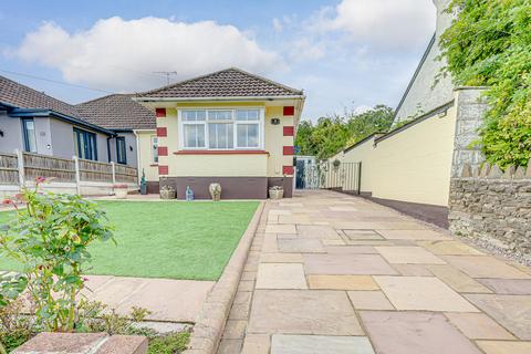 2 bedroom semi-detached bungalow for sale, Eastwood Old Road, Leigh-on-sea, SS9