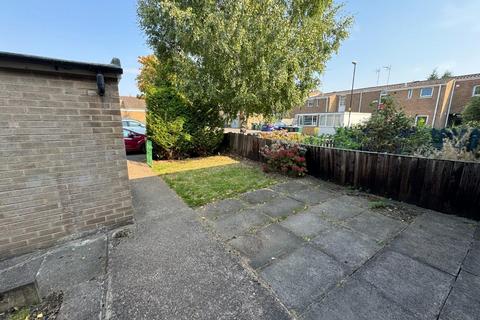 27 Agincourt Road, Cheylesmore, Coventry, CV3 5PT