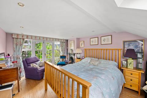 11 Laurel Gardens, London, W7 3JG
