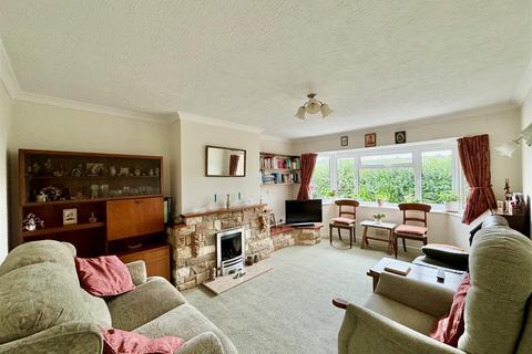 4 bedroom semi-detached bungalow for sale, Green Park Road, Plymouth PL9