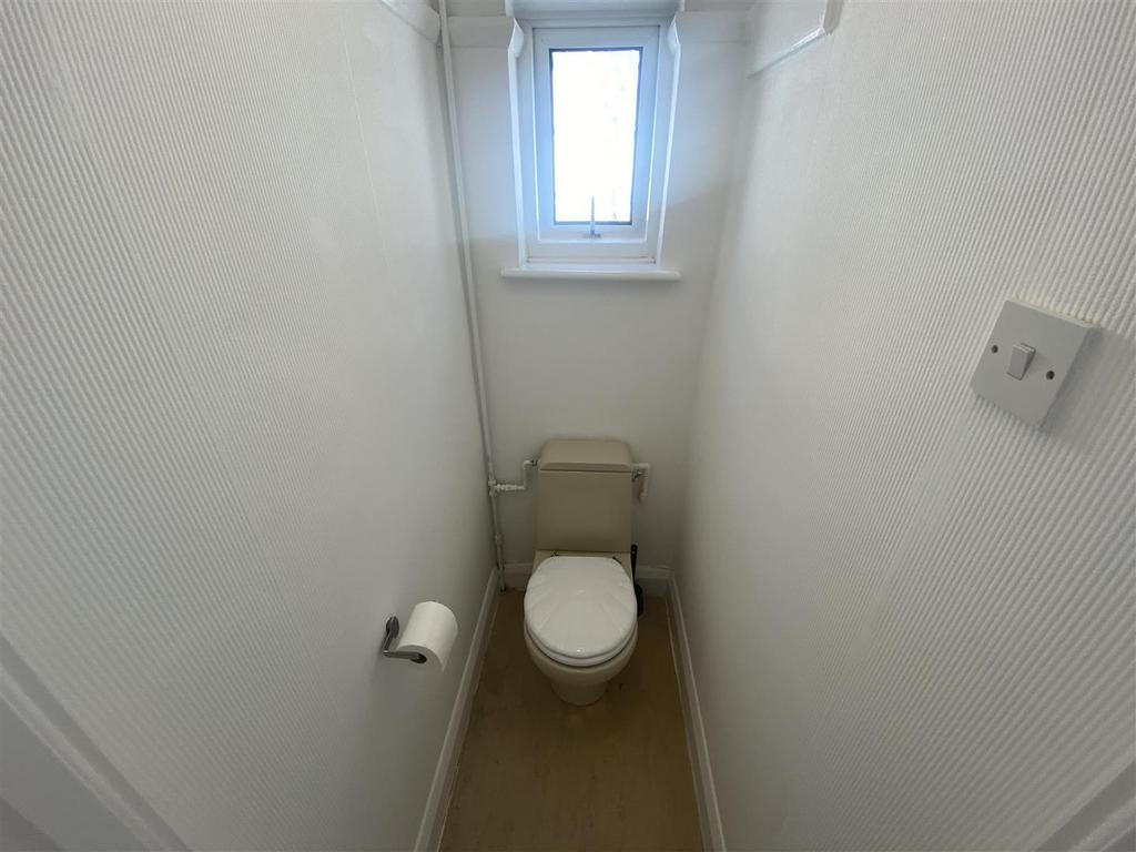Forest Side, London 3 bed house to rent £2,600 pcm (£600 pw)