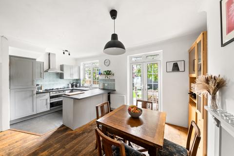 96 Deans Road, London, W7 3QB