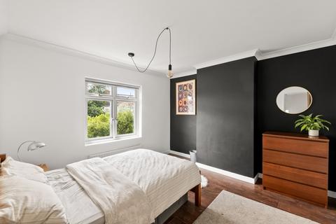 96 Deans Road, London, W7 3QB