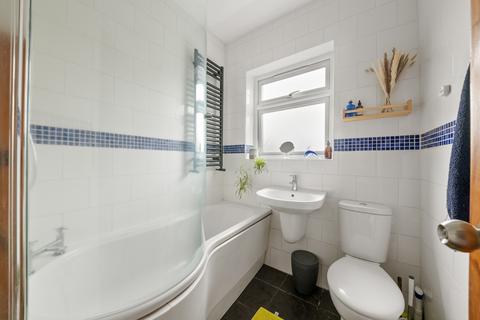 96 Deans Road, London, W7 3QB
