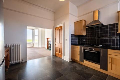 3 bedroom apartment for sale, East Beach, Lytham St. Annes, FY8