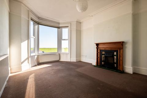 3 bedroom apartment for sale, East Beach, Lytham St. Annes, FY8