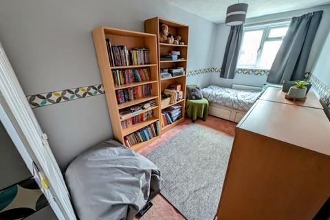 38 Sutherland Avenue, Yate, Bristol, BS37 5UQ