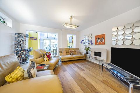 5 bedroom semi-detached house for sale, Trinity Road, Balham