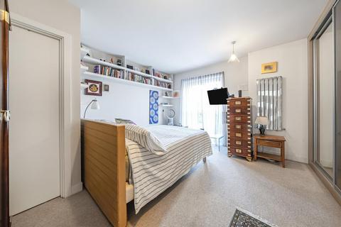 5 bedroom semi-detached house for sale, Trinity Road, Balham