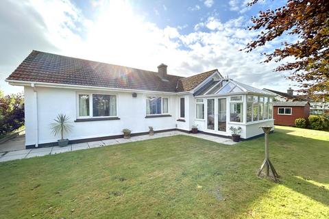 10 West Close, Helston, TR13 8LD