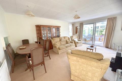 10 West Close, Helston, TR13 8LD