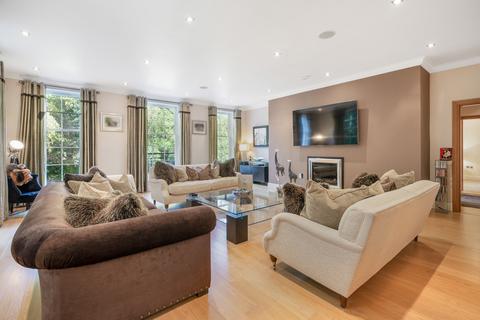 undefined, Esher Park Avenue, Esher, KT10