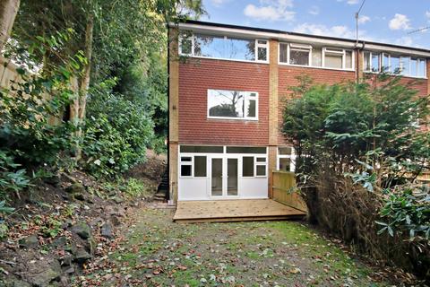 44 Fairfield Road, East Grinstead, RH19 4HB