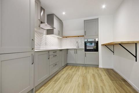 44 Fairfield Road, East Grinstead, RH19 4HB