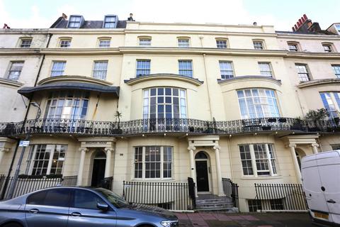 1 bedroom flat to rent, Regency Square, Brighton