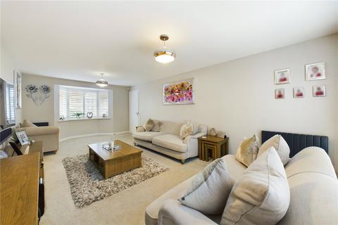 4 bedroom detached house for sale, Greenhurst Drive, West Sussex RH19