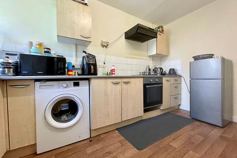 3 bedroom maisonette for sale, Greenland Crescent, Cardiff CF5