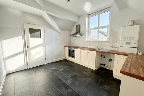 2 bedroom flat for sale, Compton Road, Buxton