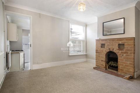 2 bedroom terraced house to rent, Spencer Square, BRAINTREE CM7