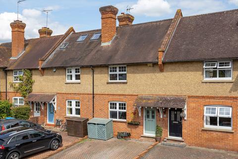 14 Chalkpit Lane, Oxted, RH8 0NE