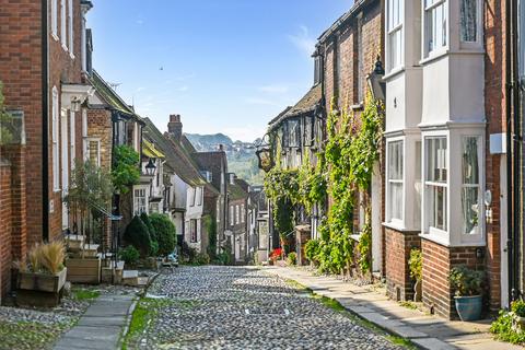 3 bedroom character property for sale, Mermaid Street, East Sussex TN31