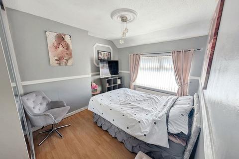 3 bedroom semi-detached house for sale, Liverton Avenue, Middlesbrough, North Yorkshire, TS5 4ES