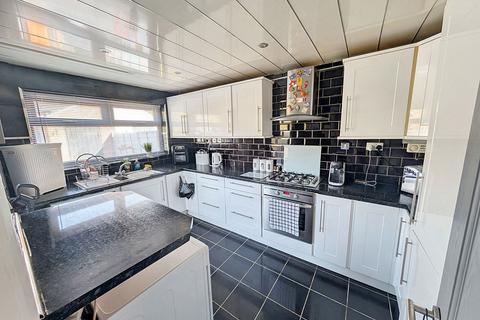 3 bedroom semi-detached house for sale, Liverton Avenue, Middlesbrough, North Yorkshire, TS5 4ES