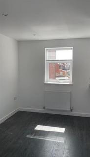 2 bedroom flat to rent, Flat 4, Garnet Street, Netherfield, NG4 2FB