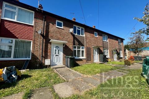 15 The Gladeway, Waltham Abbey, EN9 1LL