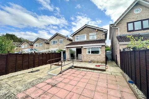 3 bedroom detached house for sale, Grebe Close, Abbeydale GL4