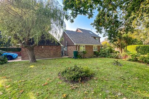 3 bedroom bungalow for sale, Rosehill Drive, Bransgore, Christchurch, Dorset, BH23