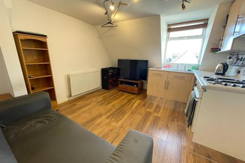 1 bedroom flat for sale, Sewardstone Road, Waltham Abbey