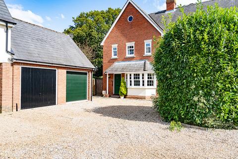 3 bedroom semi-detached house for sale, Cambridge Close, Ingatestone CM4