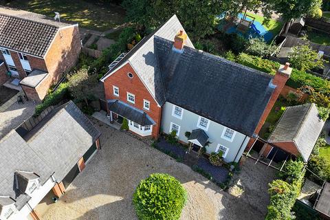 12 Cambridge Close, Stock, Ingatestone, CM4 9FA