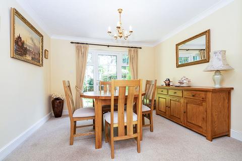 12 Cambridge Close, Stock, Ingatestone, CM4 9FA