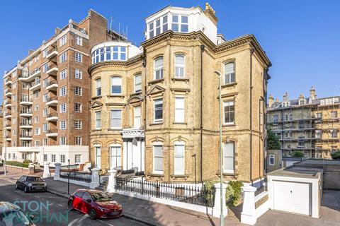 2 bedroom apartment for sale, Grand Avenue, Hove BN3