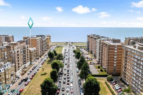 2 Grand Avenue, East Sussex BN3