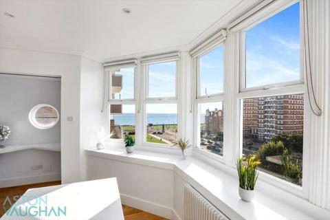 2 bedroom apartment for sale, 2 Grand Avenue, East Sussex BN3