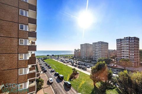 2 bedroom apartment for sale, 2 Grand Avenue, East Sussex BN3