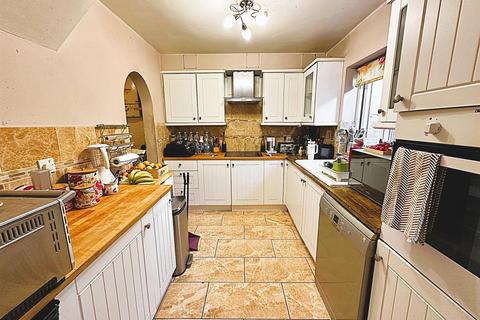 undefined, Slades Drive, Chislehurst
