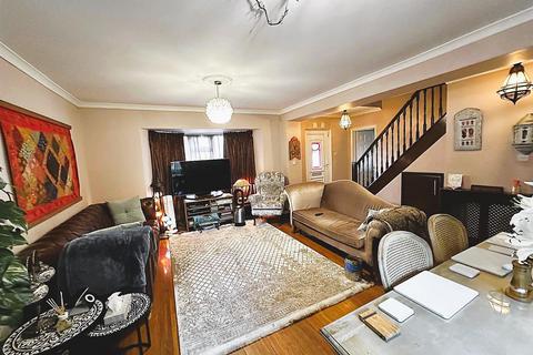 undefined, Slades Drive, Chislehurst