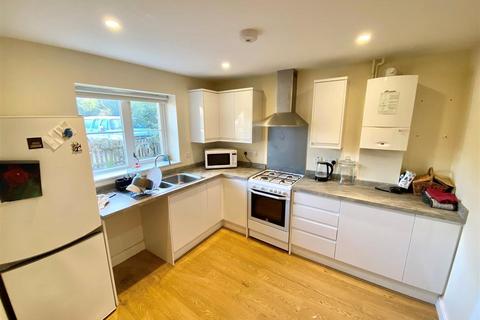 3 bedroom semi-detached house to rent, Vicarage Cottages, Ringwood, Christchurch, Dorset, BH23