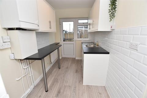 1 bedroom semi-detached bungalow for sale, Letzen Road, Canvey Island SS8