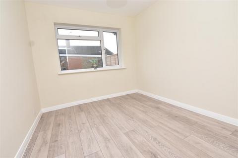 1 bedroom semi-detached bungalow for sale, Letzen Road, Canvey Island SS8